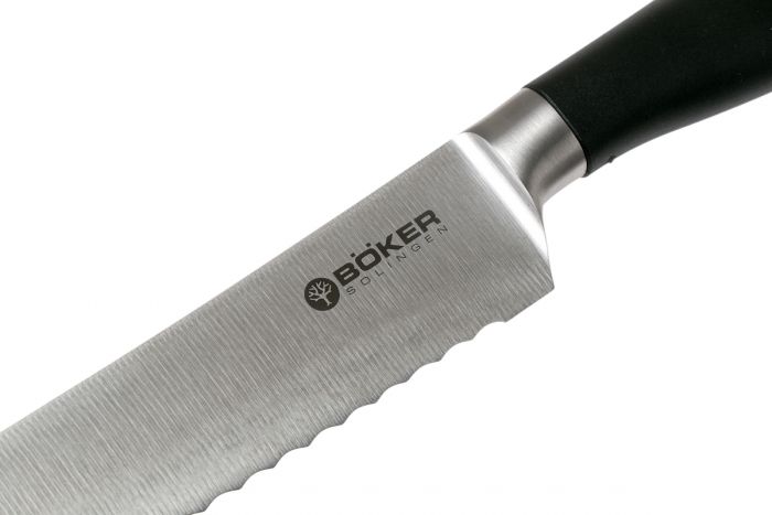Кухонный хлебный нож Bker Core Professional Bread Knife, 220 мм, сталь X50CrMoV15, рукоять пластик